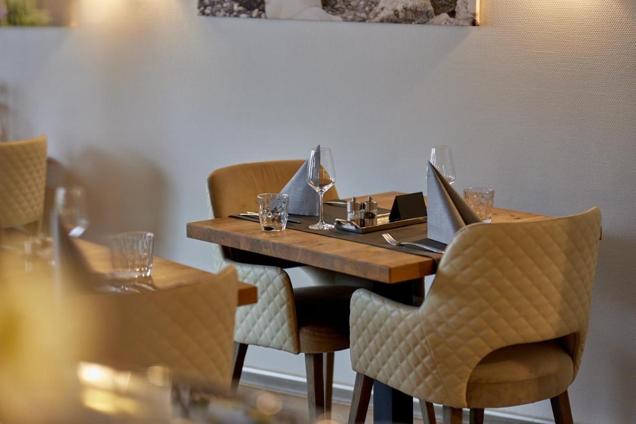 וינטריך Moselhotel Weinhaus Simon 'Sauna'Restaurant'Eladesaeule מראה חיצוני תמונה