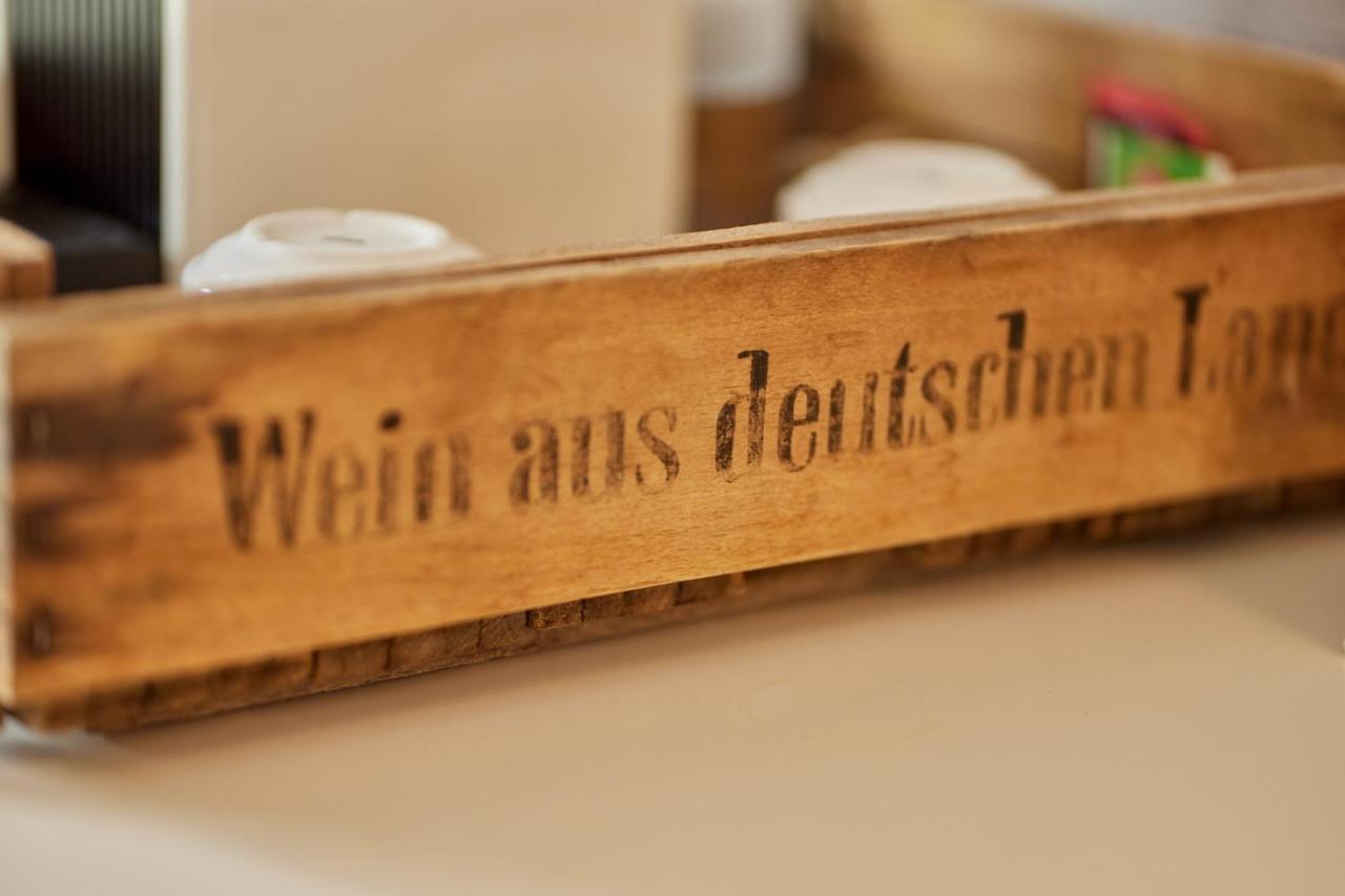 וינטריך Moselhotel Weinhaus Simon 'Sauna'Restaurant'Eladesaeule מראה חיצוני תמונה