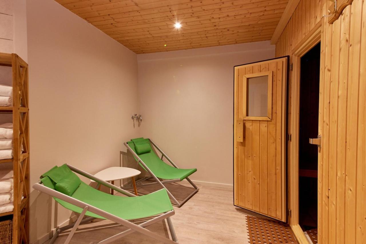 וינטריך Moselhotel Weinhaus Simon 'Sauna'Restaurant'Eladesaeule מראה חיצוני תמונה