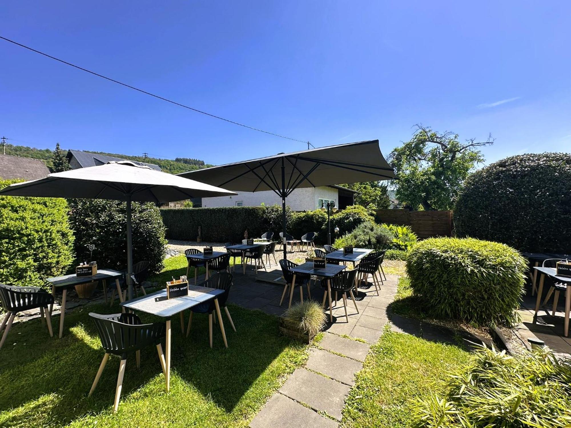 וינטריך Moselhotel Weinhaus Simon 'Sauna'Restaurant'Eladesaeule מראה חיצוני תמונה